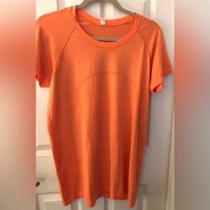 Lululemon Swiftly tech short sleeve size 14